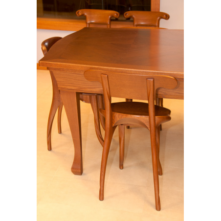 Batllo Table Original Reproduction