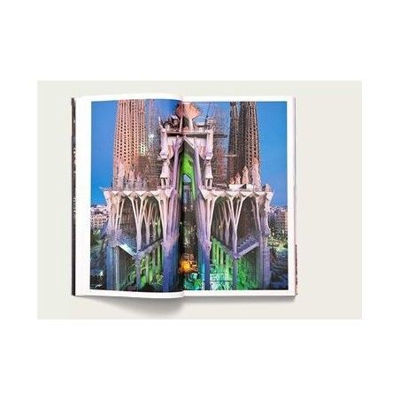 Simbology of the Temple of the Sagrada Familia 