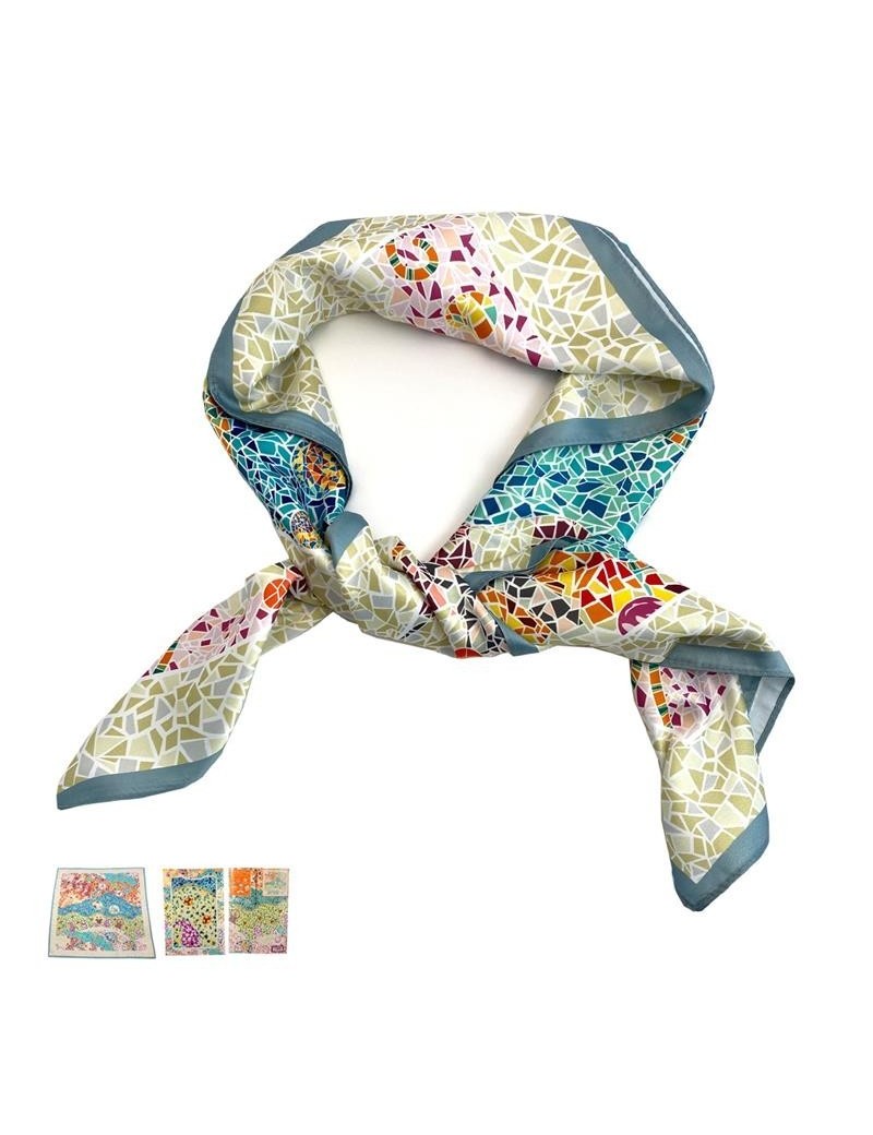 Printed Scarf Gaudi Elements